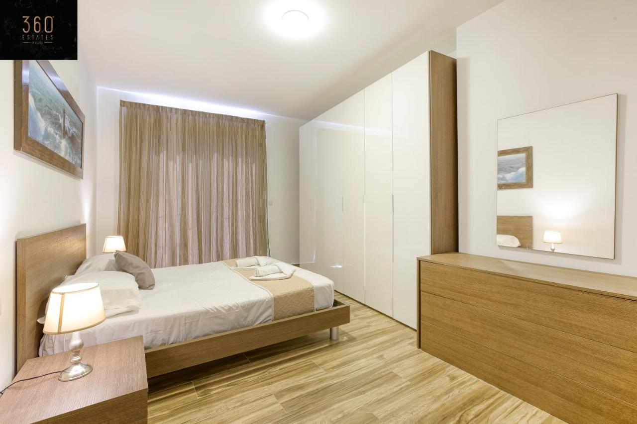 세인트폴스베이 Lux Sea Front Penthouse With Breathtaking Views In St Pauls By 360 Estates 아파트 외부 사진