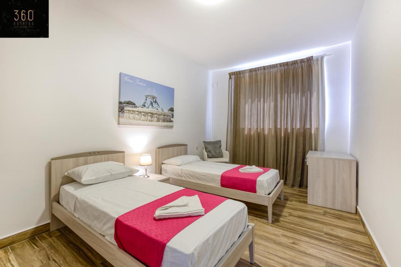 세인트폴스베이 Lux Sea Front Penthouse With Breathtaking Views In St Pauls By 360 Estates 아파트 외부 사진